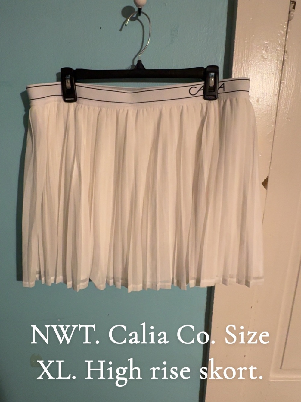 Calia High-Rise White Pleated Circle Skort